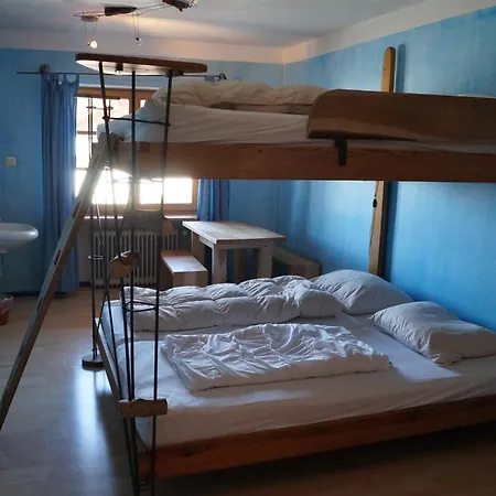 Schiff - Hostel Bihlerdorf