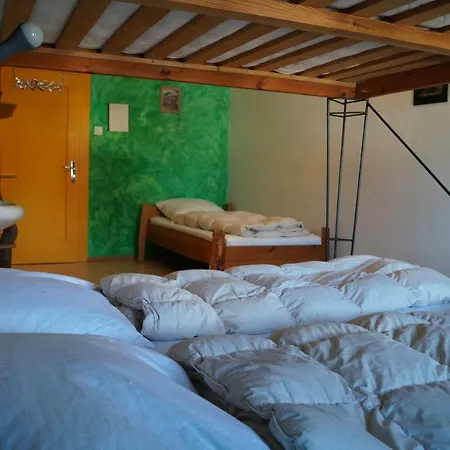 Schiff - Hostel Bihlerdorf