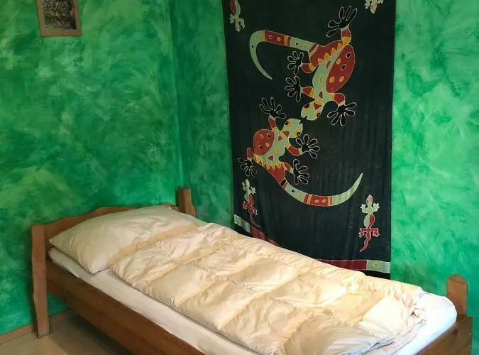 Schiff - Hostel *