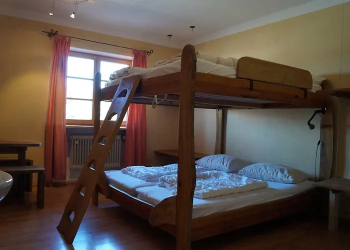 Hostel Schiff - Bihlerdorf