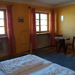 Schiff - Hostel Bihlerdorf