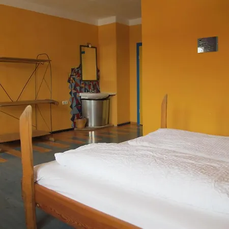 Hostel Schiff - Bihlerdorf