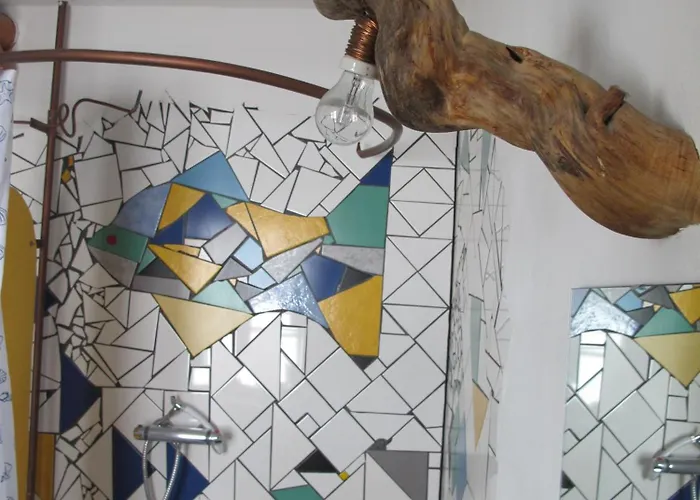 ホステル Schiff - *