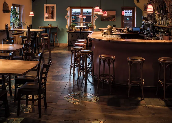 ホステル Schiff - *