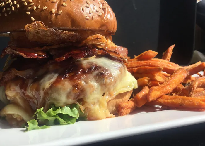 Schiff - ホステル *