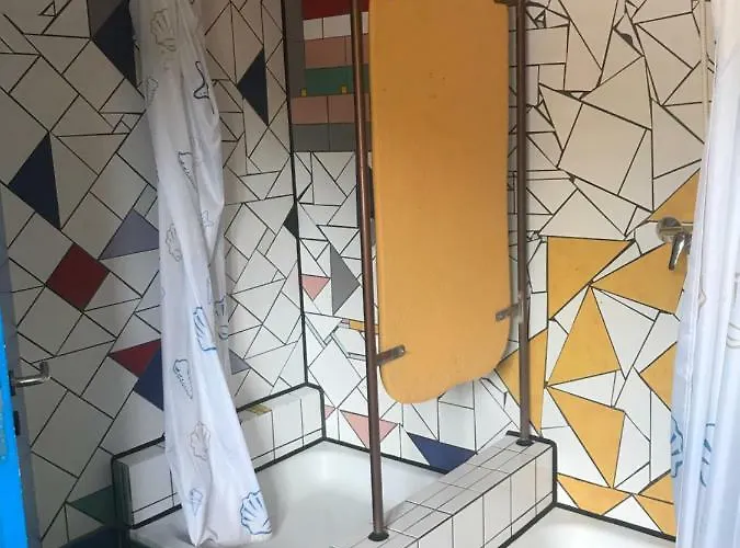 Schiff - ホステル